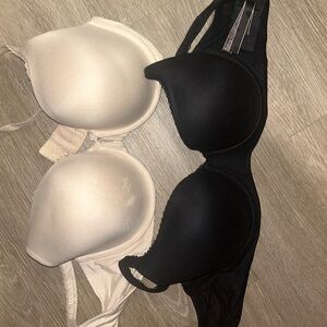 Bundle of two Victoria’s Secret bras one nude one black 36 double D